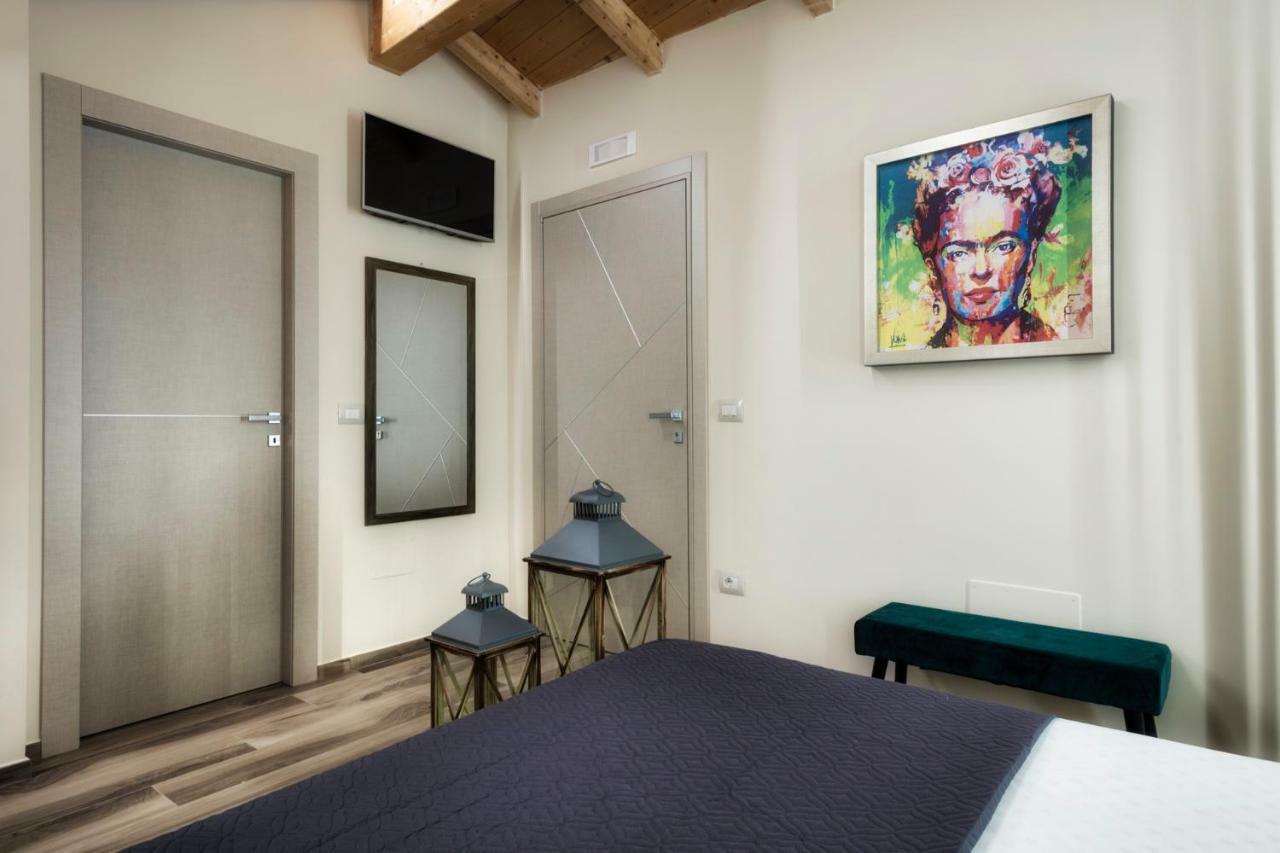 Palazzo Eugenia Suites Vasto Buitenkant foto